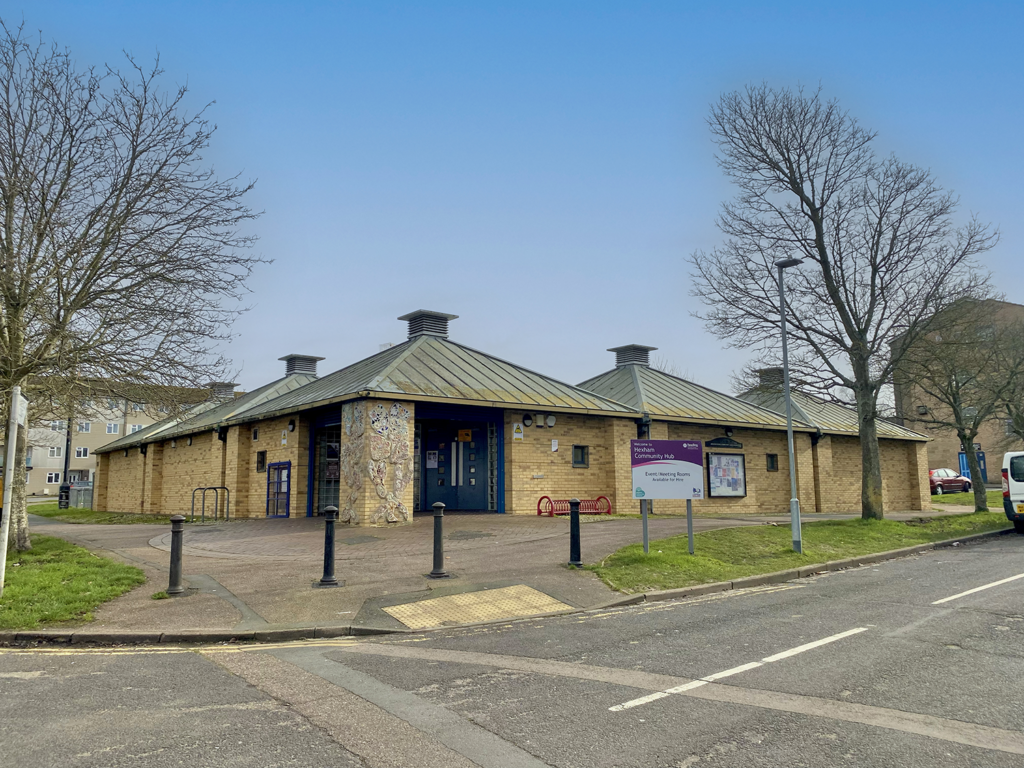 outside photo of the Hexham Road Community Centre building