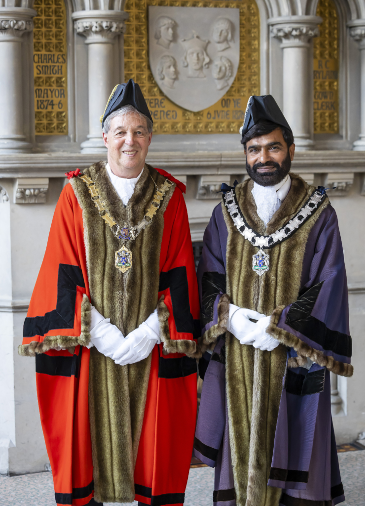 A photo of Councillor Paul Gitttings, The Mayor of Reading and Councillor Amjad Tarar, The Deputy Mayor of Reading at the Annual Meeting of the Council on 27 May 2026.